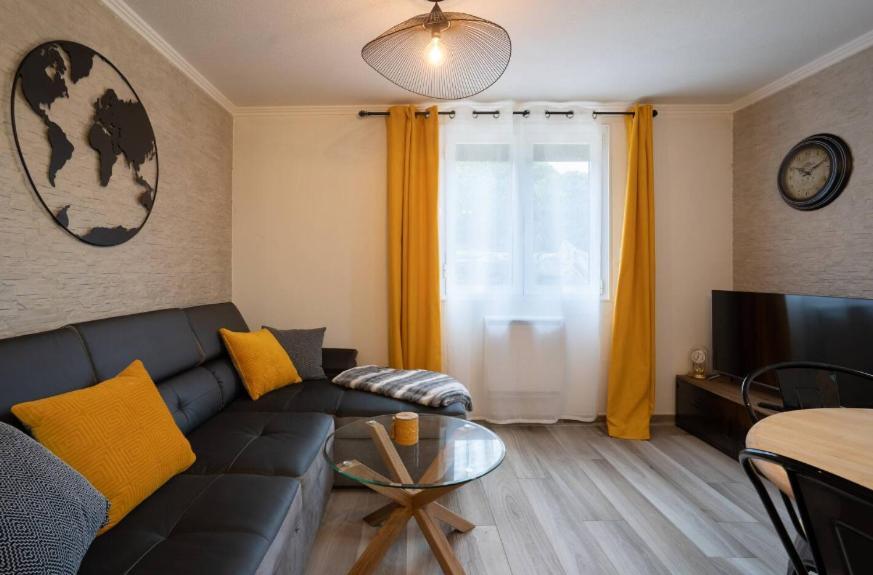 Les Rives Apartment